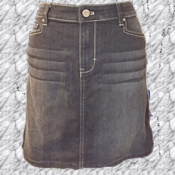 White House Black Market Dresses & Skirts - White House Black Market denim, mini skirt, sz 8